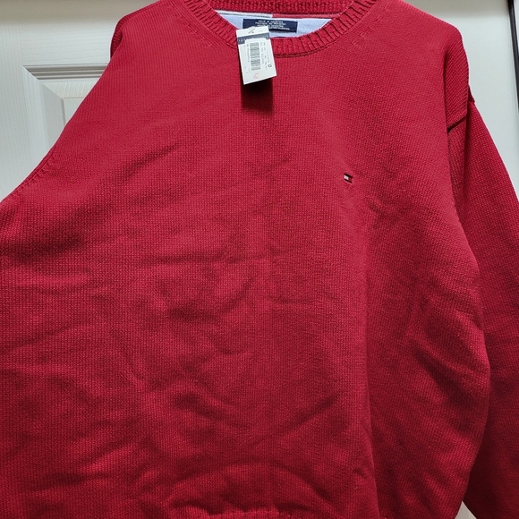 NWT Tommy Hilfiger Sweater Red Men's XL Crew Neck Pullover Chest Flag Logo - Picture 7 of 10